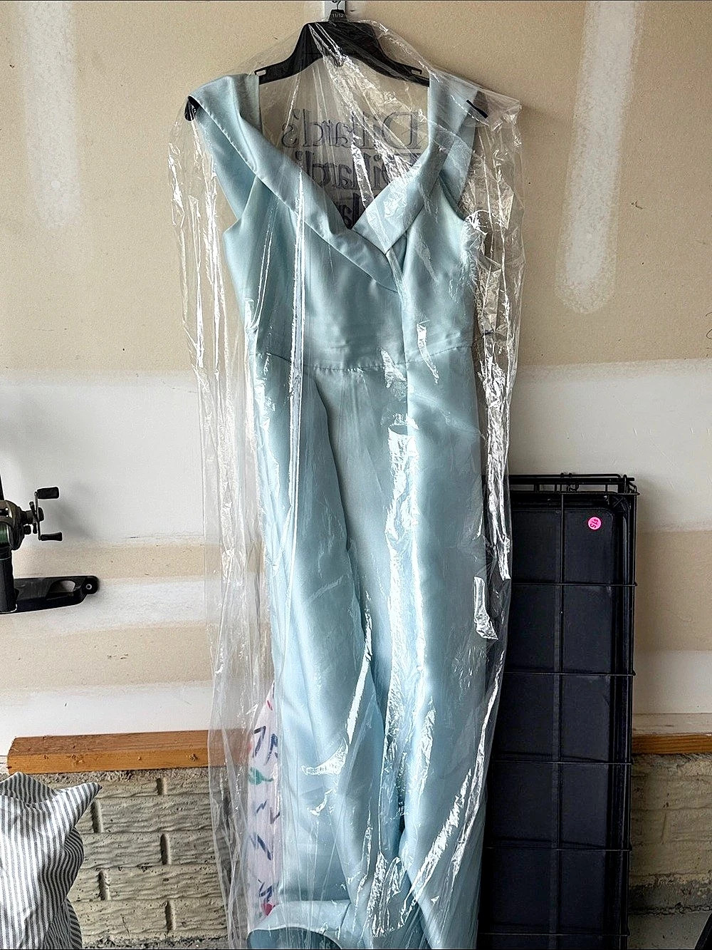 B.Darlin floor length  Dress Prom  in Blue Size 11/12 NWT